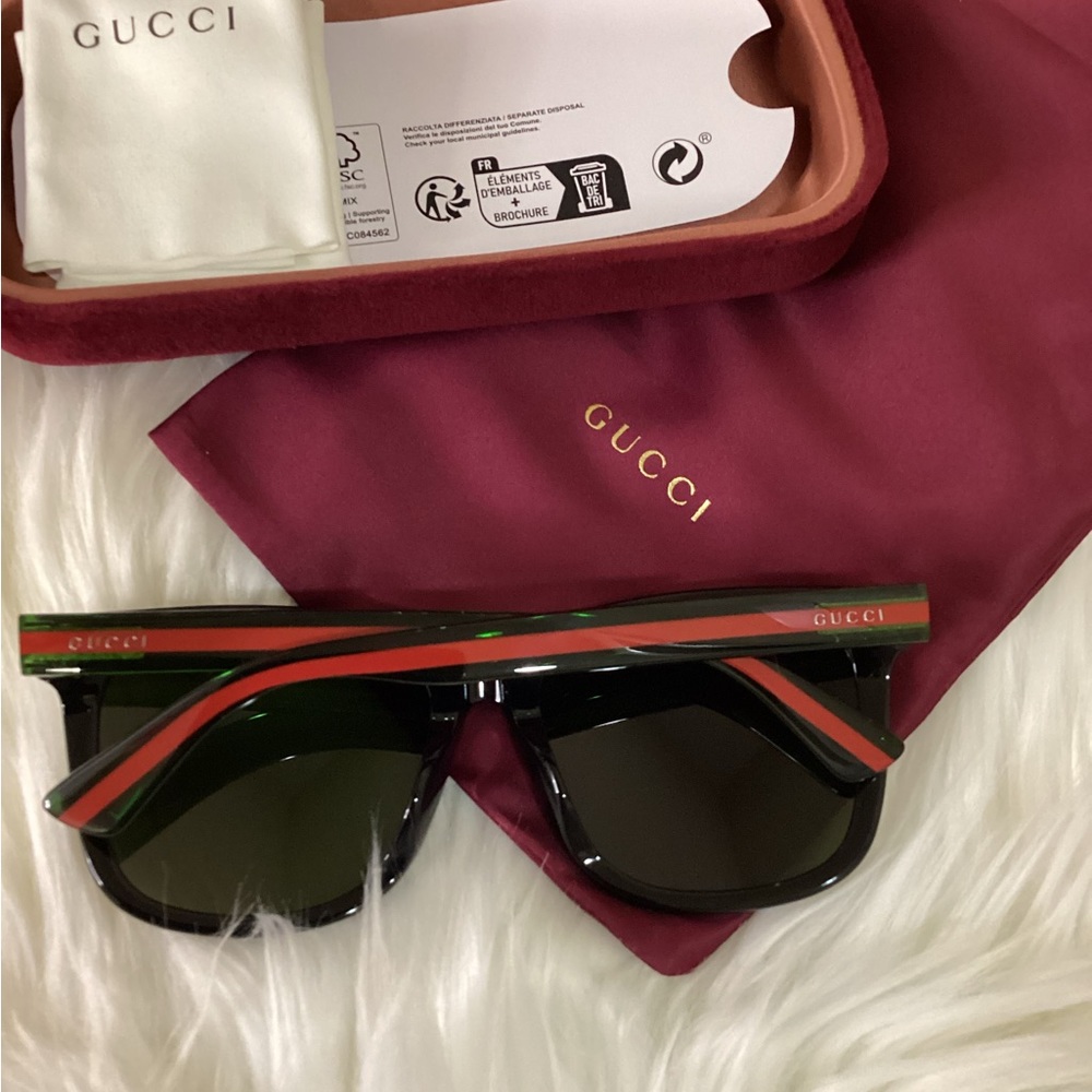 Gucci Authentic Sunglasses - Picture 4 of 11